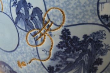 和製アンティーク　上手物!!　底面に製造時のヒビ有り　瓢箪(ひょうたん)の図　変わり型デザインの大型瀬戸火鉢(型変わり、鉢カバー、傘立て、ディスプレイ、金魚鉢、プランター)(R-082997)