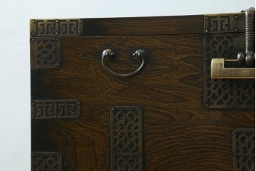 アジアンヴィンテージ　存在感のある装飾金具のアンティーク調バンダチ　(R-082999)