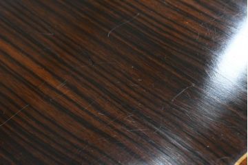 中古　美品　大阪唐木指物　吉田唐木工芸社　寄木細工　象嵌入りの華やかなオリエンタルチェスト(収納箪笥、和タンス、サイドチェスト、ローチェスト、引き出し)(R-083000)