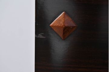 中古　美品　大阪唐木指物　吉田唐木工芸社　寄木細工　象嵌入りの華やかなオリエンタルチェスト(収納箪笥、和タンス、サイドチェスト、ローチェスト、引き出し)(R-083000)