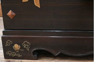 中古　美品　大阪唐木指物　吉田唐木工芸社　寄木細工　象嵌入りの華やかなオリエンタルチェスト(収納箪笥、和タンス、サイドチェスト、ローチェスト、引き出し)(R-083000)