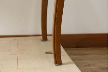 中古　美品　DREXEL HERITAGE(ドレクセルヘリテイジ)　フレンチスタイル　上品でエレガントなバール杢天板のデスク(机、ワークデスク、コンソールテーブル、在宅用、在宅ワーク用)(R-083001)