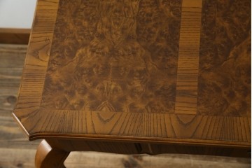 中古　美品　DREXEL HERITAGE(ドレクセルヘリテイジ)　フレンチスタイル　上品でエレガントなバール杢天板のデスク(机、コンソールテーブル)(R-083001)