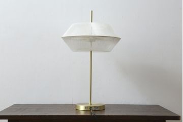 中古　超美品!!　YAMAGIWA(ヤマギワ)　TWILIGHT(トワイライト)　モダンで洗練されたデザインのテーブルランプ(テーブルスタンド、テーブル照明、テーブルライト、デスクライト、デスクスタンド、卓上照明)(R-083002)