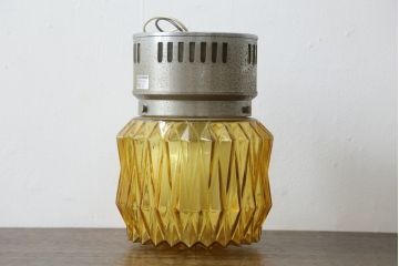 和製ビンテージ　昭和レトロ　温かみのあるアンバーガラスに幾何学カットが煌めく天井照明(ペンダントライト、吊り下げ照明、照明器具、ヴィンテージ)(R-083003)