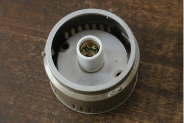 和製ビンテージ　昭和レトロ　温かみのあるアンバーガラスに幾何学カットが煌めく天井照明(ペンダントライト、吊り下げ照明、照明器具、ヴィンテージ)(R-083003)