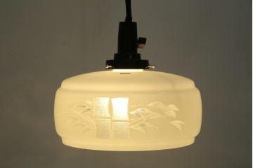 和製アンティーク　竹文様　カットガラス　レトロな切子が奥ゆかしい雰囲気を醸し出す天井照明　(R-083007)