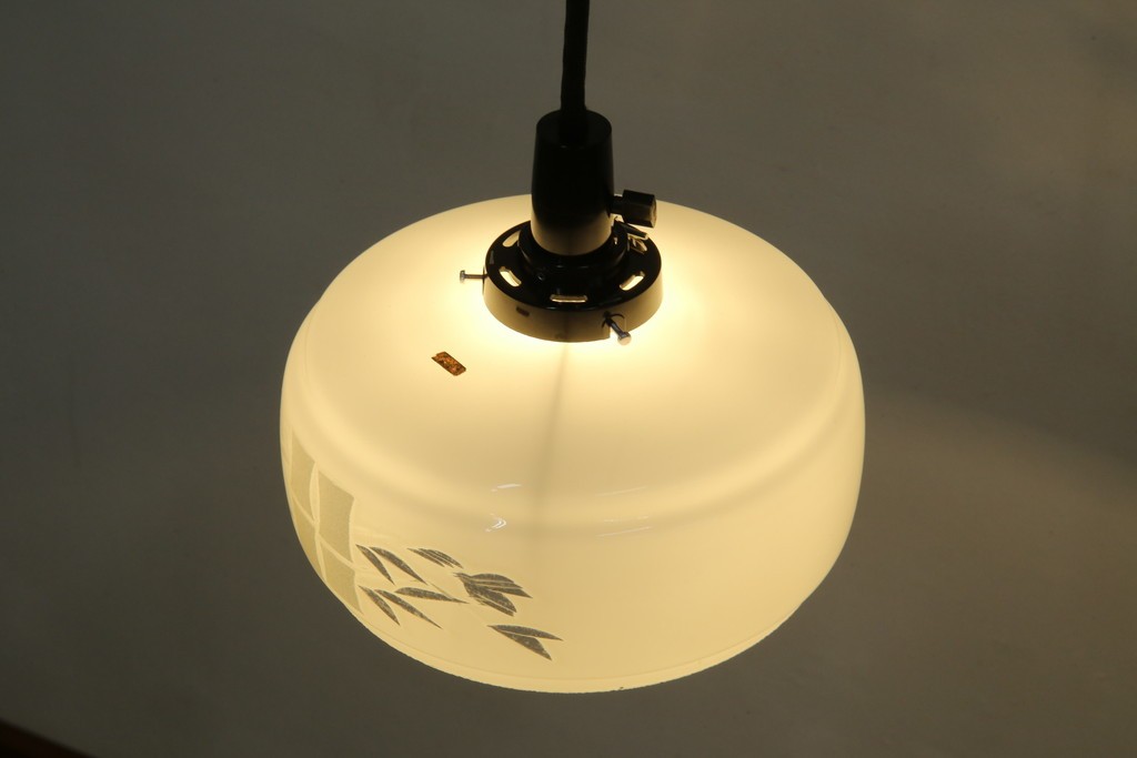 和製アンティーク　竹文様　カットガラス　レトロな切子が奥ゆかしい雰囲気を醸し出す天井照明　(R-083007)