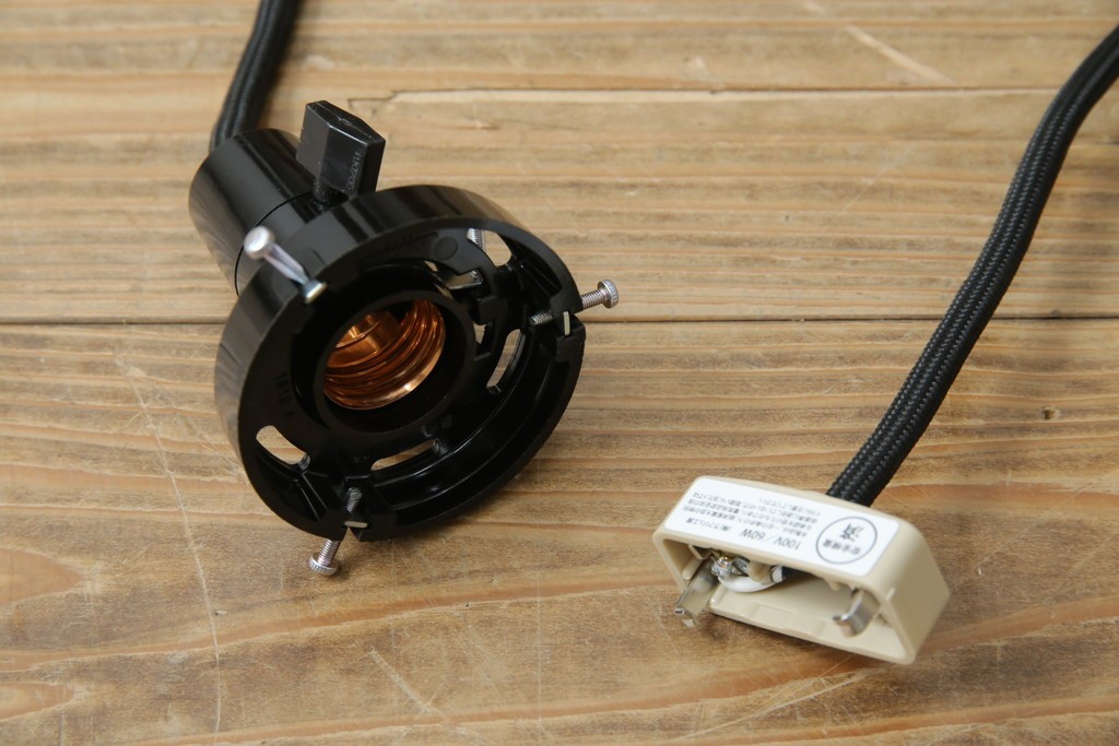 和製アンティーク　竹文様　カットガラス　レトロな切子が奥ゆかしい雰囲気を醸し出す天井照明　(R-083007)