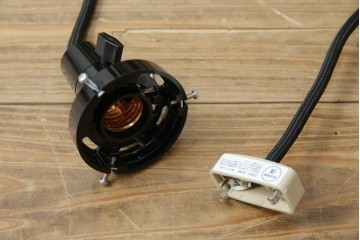 和製アンティーク　竹文様　カットガラス　レトロな切子が奥ゆかしい雰囲気を醸し出す天井照明　(R-083007)