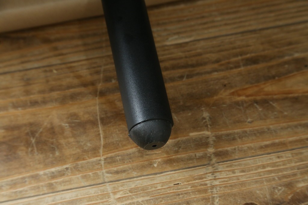 中古　美品!!　ACTUS(アクタス)取り扱い　NATADORA(ナタドラ)　BYRON BAY ソファ　フレームウォールナット　本革　洗練されたデザインが素敵な2.5人掛けソファ　定価約53万円　(R-083008)