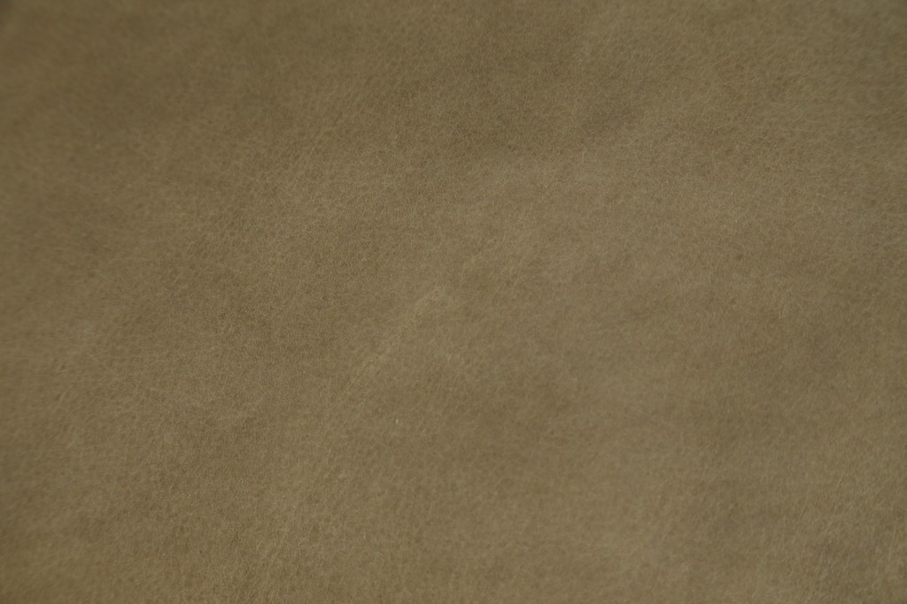 中古　美品!!　ACTUS(アクタス)取り扱い　NATADORA(ナタドラ)　BYRON BAY ソファ　フレームウォールナット　本革　洗練されたデザインが素敵な2.5人掛けソファ　定価約53万円　(R-083008)