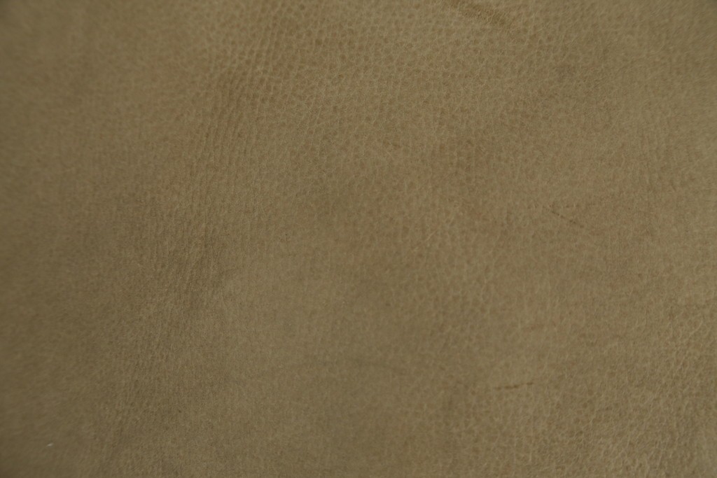 中古　美品!!　ACTUS(アクタス)取り扱い　NATADORA(ナタドラ)　BYRON BAY ソファ　フレームウォールナット　本革　洗練されたデザインが素敵な2.5人掛けソファ　定価約53万円　(R-083008)