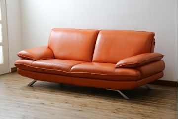 中古　美品　NICOLETTI HOME(ニコレッティ・ホーム)　Success(サクセス)　インテリアのアクセントになる本革張り3人掛けソファ(2.5人掛けソファ、2人掛けソファ、2P、2.5P、3P)(定価約65万円)(R-083009)