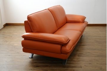 中古　美品　NICOLETTI HOME(ニコレッティ・ホーム)　Success(サクセス)　インテリアのアクセントになる本革張り3人掛けソファ(2.5人掛けソファ、2人掛けソファ、2P、2.5P、3P)(定価約65万円)(R-083009)
