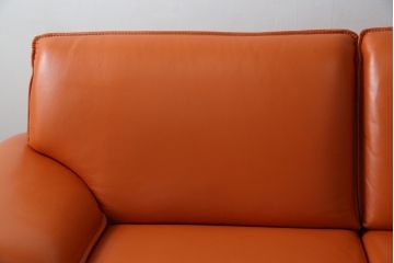 中古　美品　NICOLETTI HOME(ニコレッティ・ホーム)　Success(サクセス)　インテリアのアクセントになる本革張り3人掛けソファ(2.5人掛けソファ、2人掛けソファ、2P、2.5P、3P)(定価約65万円)(R-083009)