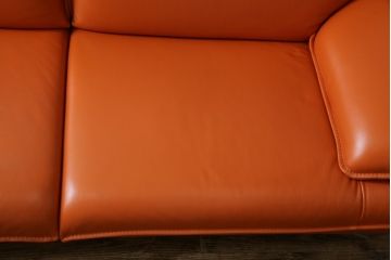 中古　美品　NICOLETTI HOME(ニコレッティ・ホーム)　Success(サクセス)　インテリアのアクセントになる本革張り3人掛けソファ(2.5人掛けソファ、2人掛けソファ、2P、2.5P、3P)(定価約65万円)(R-083009)