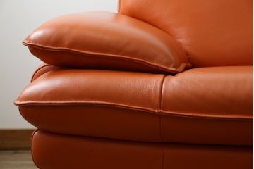 中古　美品　NICOLETTI HOME(ニコレッティ・ホーム)　Success(サクセス)　インテリアのアクセントになる本革張り3人掛けソファ(2.5人掛けソファ、2人掛けソファ、2P、2.5P、3P)(定価約65万円)(R-083009)
