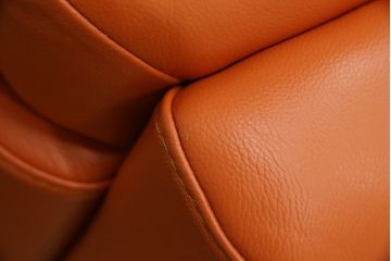 中古　美品　NICOLETTI HOME(ニコレッティ・ホーム)　Success(サクセス)　インテリアのアクセントになる本革張り3人掛けソファ(2.5人掛けソファ、2人掛けソファ、2P、2.5P、3P)(定価約65万円)(R-083009)