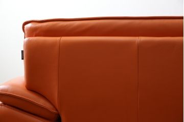 中古　美品　NICOLETTI HOME(ニコレッティ・ホーム)　Success(サクセス)　インテリアのアクセントになる本革張り3人掛けソファ(2.5人掛けソファ、2人掛けソファ、2P、2.5P、3P)(定価約65万円)(R-083009)