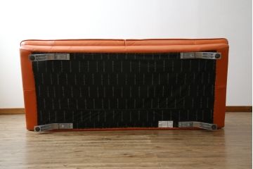 中古　美品　NICOLETTI HOME(ニコレッティ・ホーム)　Success(サクセス)　インテリアのアクセントになる本革張り3人掛けソファ(2.5人掛けソファ、2人掛けソファ、2P、2.5P、3P)(定価約65万円)(R-083009)