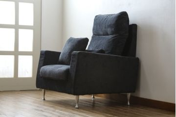 中古　超美品　高級品　TAKUMI(匠)ソファ　RIAN(利庵)シリーズ　PF　ハイバックソファ　ゆったりとした寛ぎの時間を演出する一人掛けソファ(1P、1人掛け、イス、椅子)(定価約50万円)(R-083012)