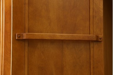 中古　美品　横浜クラシック家具ダニエル(Daniel)　Etranger(エトランジェ)　E-101　クラシカルな佇まいが魅力のワードローブ　定価約140万円　(R-083013)