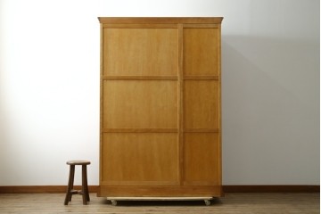 中古　美品　横浜クラシック家具ダニエル(Daniel)　Etranger(エトランジェ)　E-101　クラシカルな佇まいが魅力のワードローブ　定価約140万円　(R-083013)