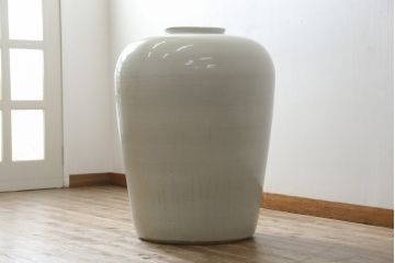 和製アンティーク　超特大!!　花器に最適!!　明治期　伊万里　白磁　古い造り酒屋の味わい深い大酒甕(酒壺、酒器、かめ、つぼ、壷)(R-083014)