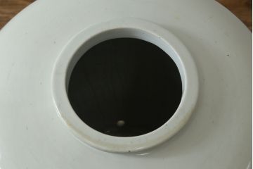 和製アンティーク　超特大!!　花器に最適!!　明治期　伊万里　白磁　古い造り酒屋の味わい深い大酒甕(酒壺、酒器、かめ、つぼ、壷)(R-083014)
