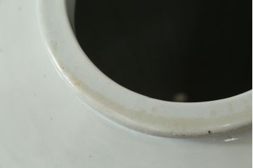 和製アンティーク　超特大!!　花器に最適!!　明治期　伊万里　白磁　古い造り酒屋の味わい深い大酒甕(酒壺、酒器、かめ、つぼ、壷)(R-083014)
