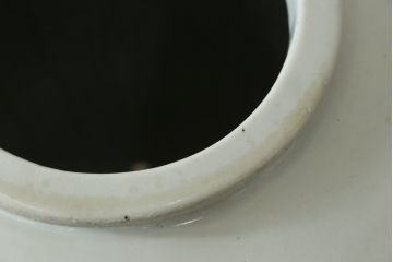 和製アンティーク　超特大!!　花器に最適!!　明治期　伊万里　白磁　古い造り酒屋の味わい深い大酒甕(酒壺、酒器、かめ、つぼ、壷)(R-083014)