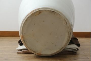 和製アンティーク　超特大!!　花器に最適!!　明治期　伊万里　白磁　古い造り酒屋の味わい深い大酒甕(酒壺、酒器、かめ、つぼ、壷)(R-083014)