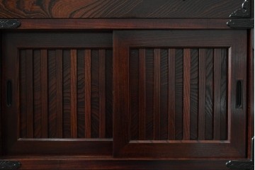 中古　超美品　岩谷堂箪笥　「菊幸」　漆塗り　重厚感ある金具が上品な雰囲気!!こったデザインの帳場箪笥　定価約60万円　(R-083016)