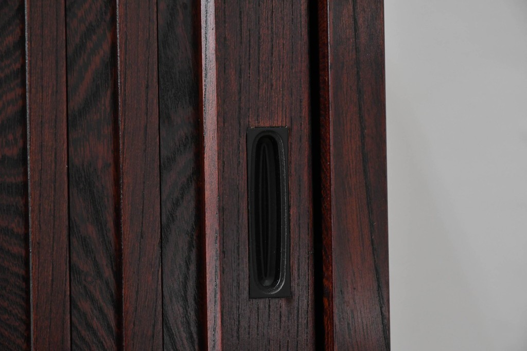 中古　超美品　岩谷堂箪笥　「菊幸」　漆塗り　重厚感ある金具が上品な雰囲気!!こったデザインの帳場箪笥　定価約60万円　(R-083016)