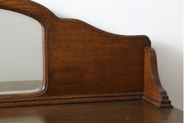 イギリスアンティーク　オーク材　すっきりとしたデザインのバルボスレッグ素敵なミラーバックサイドボード(収納棚、戸棚、サイドキャビネット、英国)(R-083018)