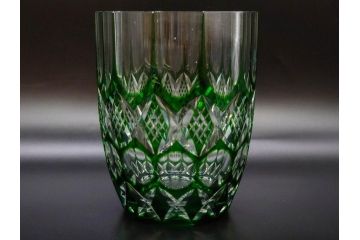 昭和レトロ　ノリタケクリスタル　切子　色被せ　緑　繊細なカットが輝きを放つ!存在感抜群の花瓶(フラワーベース、花器、花生、花入、ガラス、硝子)(R-083022)