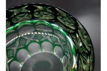昭和レトロ　ノリタケクリスタル　切子　色被せ　緑　繊細なカットが輝きを放つ!存在感抜群の花瓶(フラワーベース、花器、花生、花入、ガラス、硝子)(R-083022)
