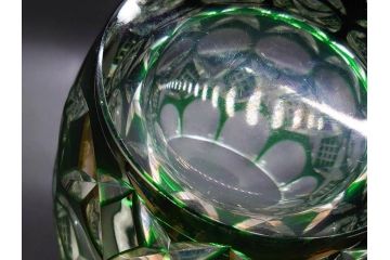 昭和レトロ　ノリタケクリスタル　切子　色被せ　緑　繊細なカットが輝きを放つ!存在感抜群の花瓶(フラワーベース、花器、花生、花入、ガラス、硝子)(R-083022)
