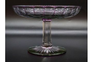 戦前　当時物　切子　色被せ　紫　洗練されたデザインが優美な印象を与えるコンポート(フルーツスタンド、フルーツ皿、脚付きボウル、果物入れ、デザートディッシュ、ガラス、硝子)(R-083023)