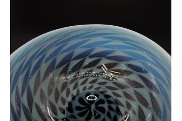 戦前　当時物　碗型　乳白　鱗文　エナメル脚　上品な和の趣溢れる氷コップ(グラス、和ガラス、硝子)(R-083024)