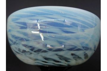 戦前　当時物　碗型　乳白　鱗文　エナメル脚　上品な和の趣溢れる氷コップ(グラス、和ガラス、硝子)(R-083024)