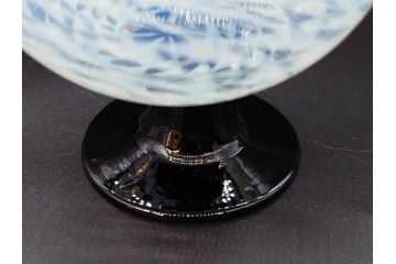 戦前　当時物　碗型　乳白　鱗文　エナメル脚　上品な和の趣溢れる氷コップ(グラス、和ガラス、硝子)(R-083024)
