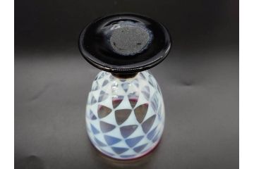 戦前　当時物　棗型(なつめ形)　乳白ぼかし　鱗文　赤縁　エナメル脚　可愛らしい雰囲気を醸し出す氷コップ2客セット(ベル型?、グラス、和ガラス、硝子)(R-083025)