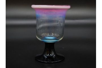 戦前　当時物　棗型(なつめ形)　乳白ぼかし　鱗文　赤縁　エナメル脚　可愛らしい雰囲気を醸し出す氷コップ2客セット(ベル型?、グラス、和ガラス、硝子)(R-083025)