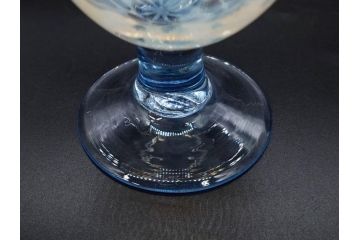 戦前　当時物　棗型(なつめ形)　乳白水玉　青脚　爽やかな色合いが素敵な氷コップ(吹きガラス、グラス、和ガラス、硝子)(R-083026)