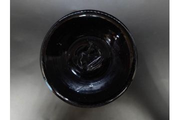 戦前　当時物　棗型(なつめ形)　乳白　鱗文　エナメル脚　洗練されたデザインが素敵な氷コップ(グラス、和ガラス、硝子)(R-083028)
