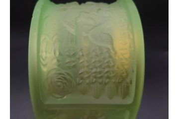 ジャンク品　戦前　精工舎(SEIKOSHA、セイコー)　ゼンマイ式　繊細なデザインが目を引く置時計(置き時計、日本製、ガラス、硝子)(R-083031)