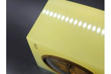 ジャンク品　ドイツ　戦前　J.Kaiser(カイザー)　ウランガラス　ゼンマイ式　シンプルで洗練されたデザインが魅力的な置時計(置き時計、硝子)(R-083032)