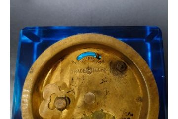 ジャンク品　戦前　東洋時計株式会社(TOYO CLOCK FACTORY)　ゼンマイ式　細やかな意匠が施されたエレガントな雰囲気溢れる置時計(置き時計、日本製、ガラス、硝子)(R-083033)